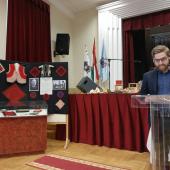 Kattintson a képre az új ablakban megnyíló eredeti felbontású fotóért.