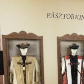 Kattintson a képre az új ablakban megnyíló eredeti felbontású fotóért.